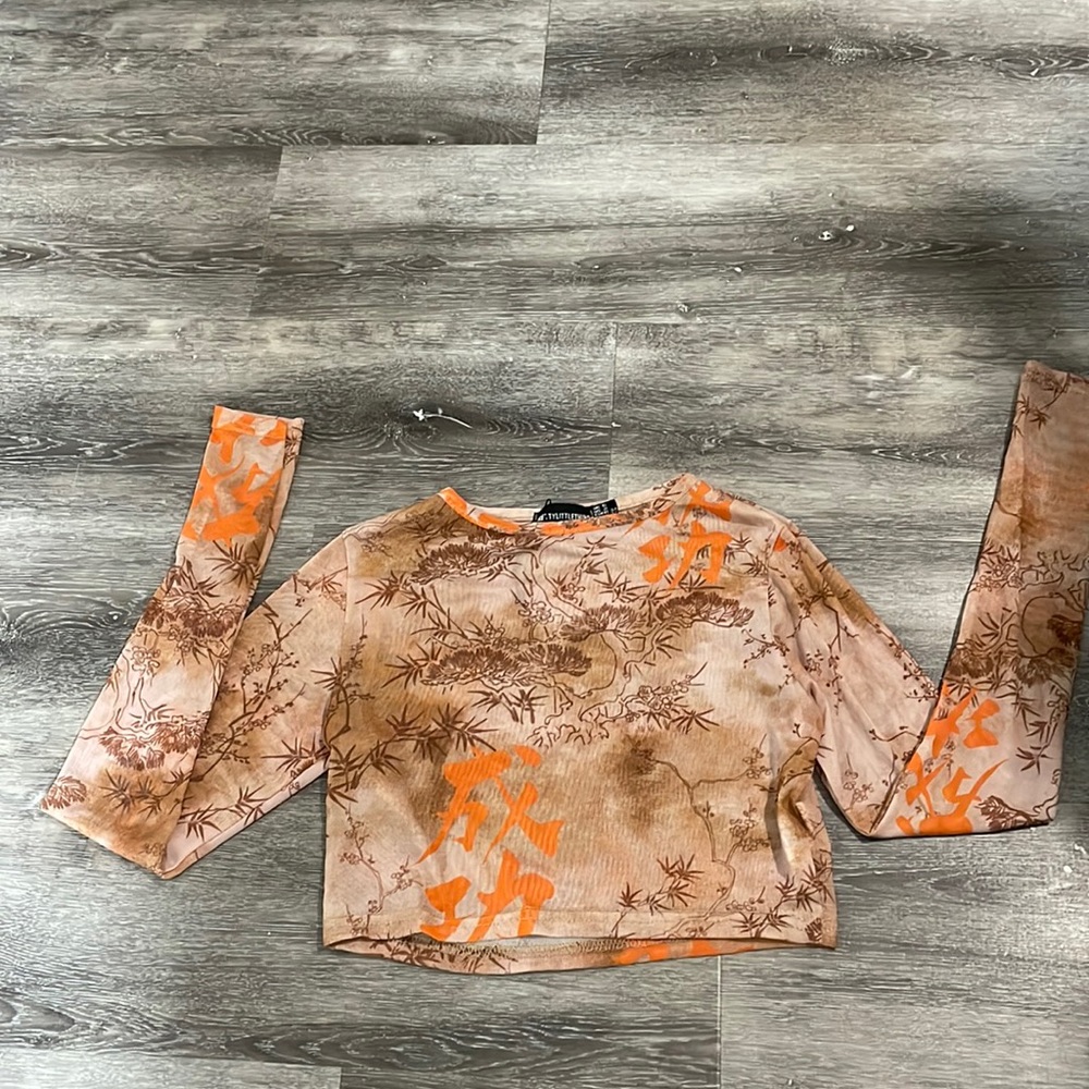 chinese detail mesh crop top 🧡